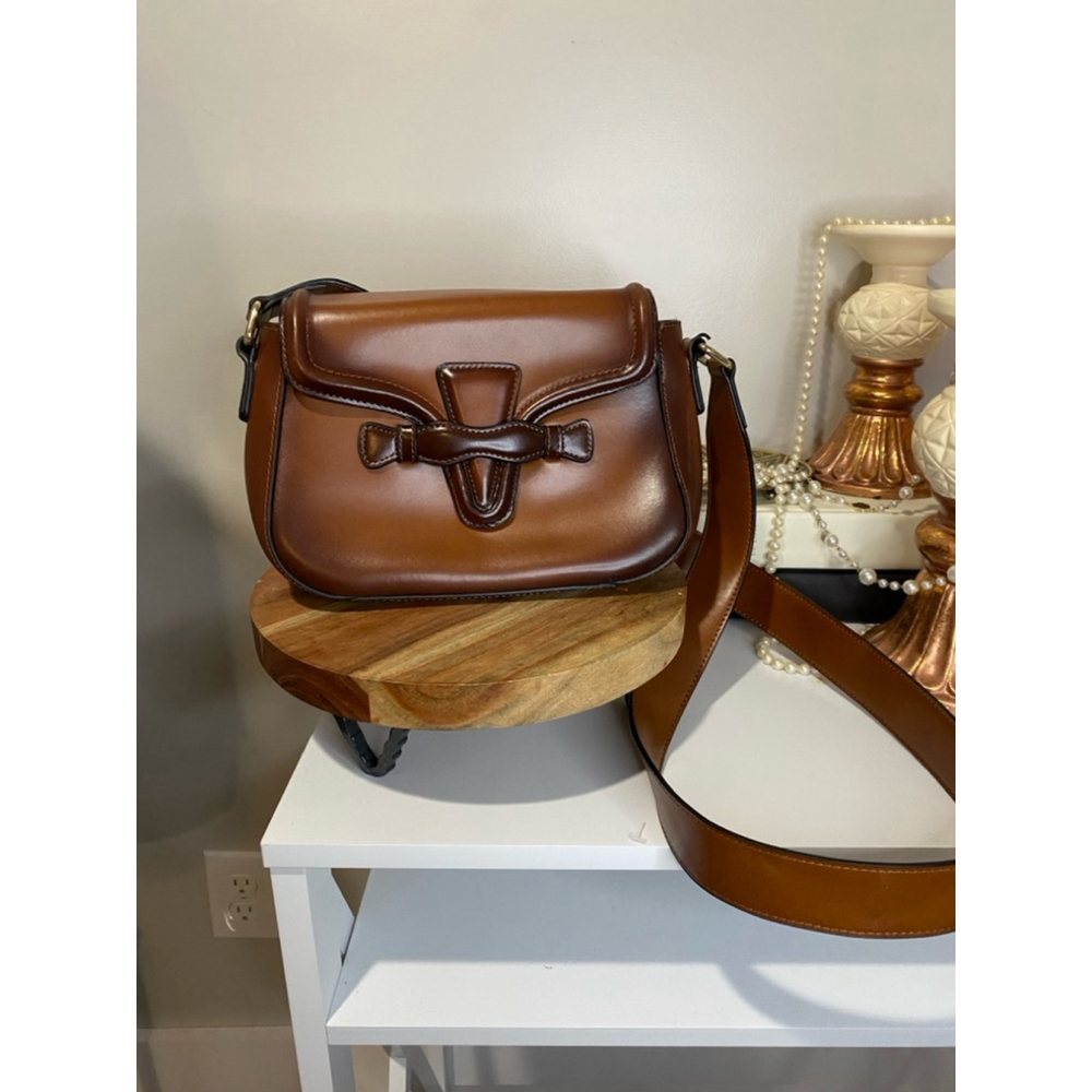 Elegant Brown Shoulder Bag